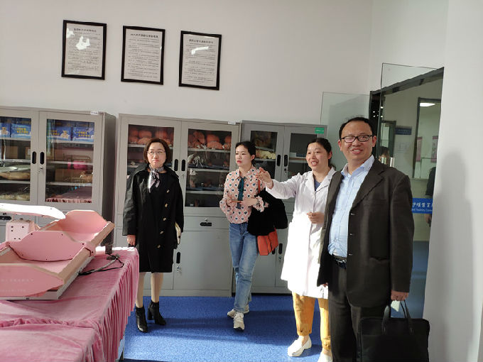无锡太湖学院护理学院赴扬州大学学习交流