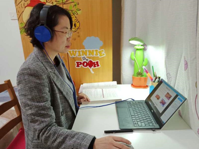 护理学院教师授课.jpg