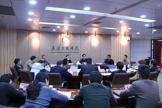 座谈会全景 摄影郭冰雪.JPG