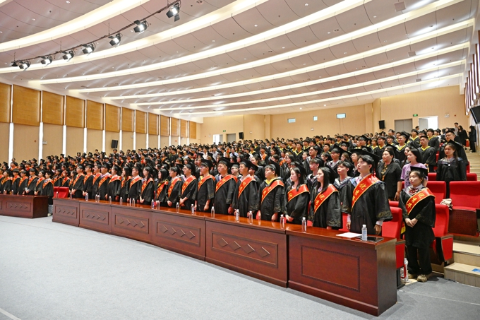 无锡太湖学院2024届毕业典礼圆满举行18.jpg