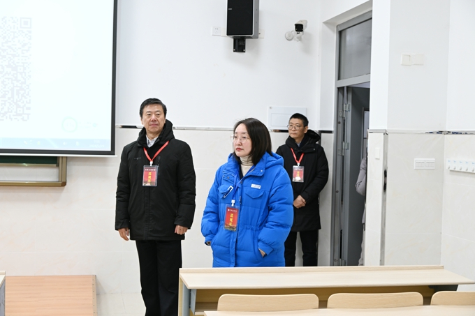 校领导深入教学一线检查新学期开学第一课5.jpg