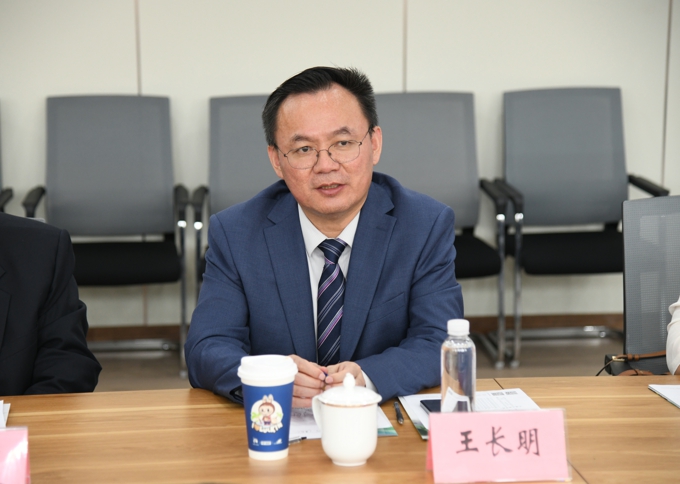 中国民办教育协会名誉会长王佐书及泰国格乐大学领导一行来校访问5.jpg