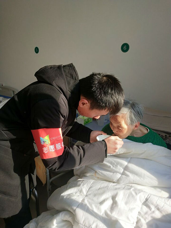 自动化1601班“白鸽”志愿服务队开展梅园康复院志愿服务活动.jpg