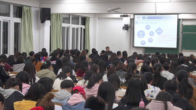 无锡太湖学院2017年宣传思想工作培训班开班2.jpg