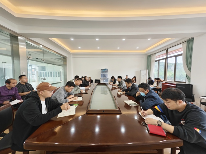 我校召开迎接本科教育教学审核评估宣传氛围营造 工作推进会1.jpg